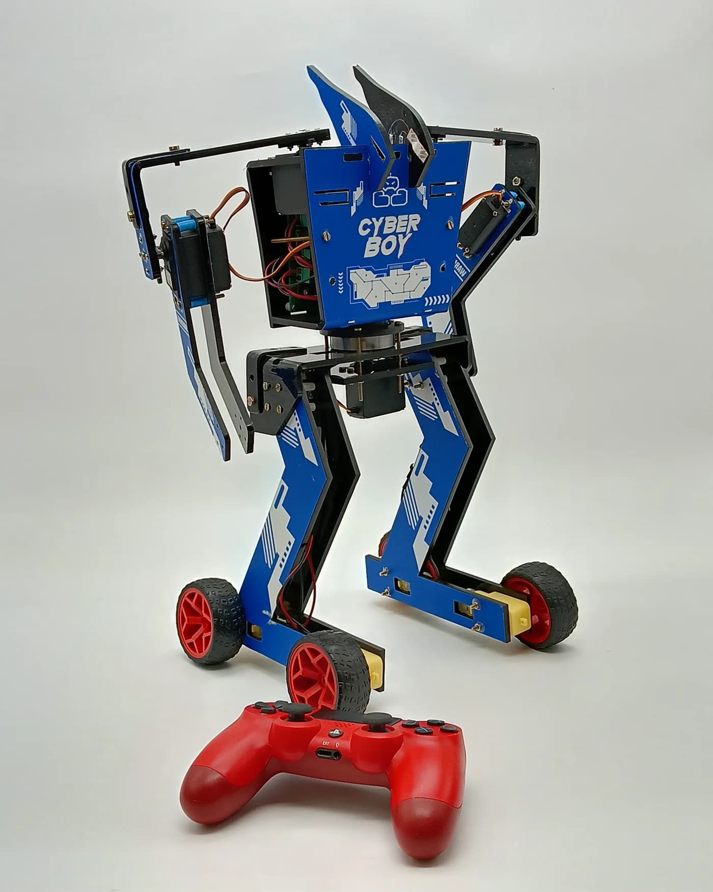 Boxing Bot mit Controller